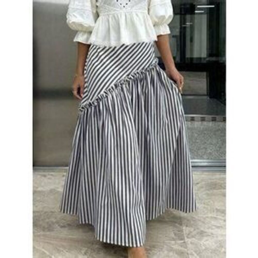 Black And White Casual Women's A-Line Striped Ruffle Hem Skirt - Picture 4 of 5